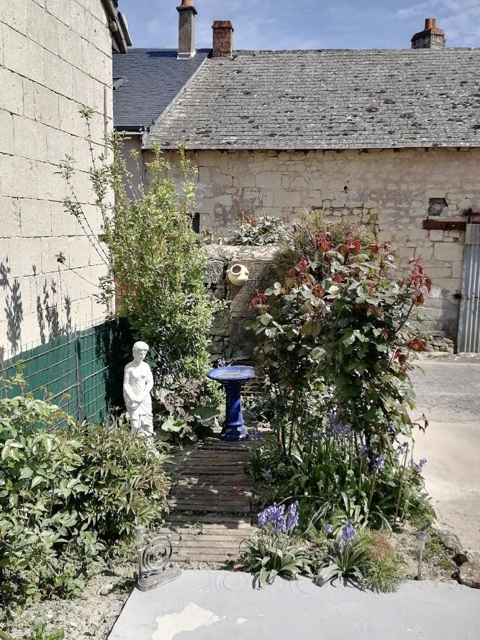 Les Ecuries Des Princesses Fontevraud L'Abbaye Exterior foto
